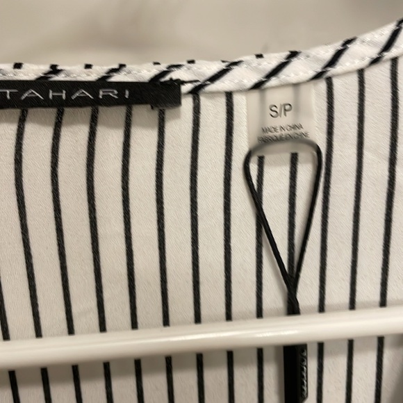 NWT draped T Tahari blouse - Picture 6 of 10